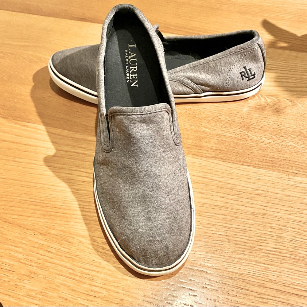 W 10 Ralph Lauren slip on sneakers.